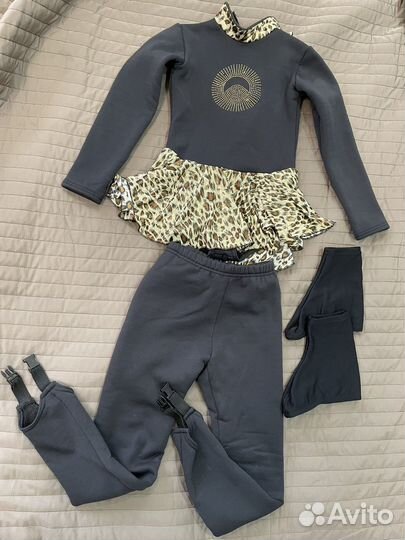 Костюм для фигурного катания 122см