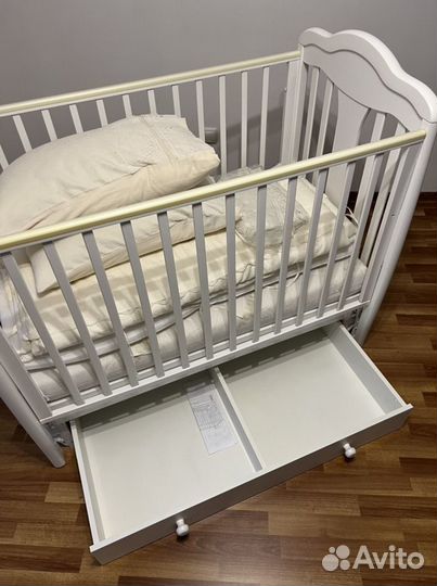 Детская кроватка