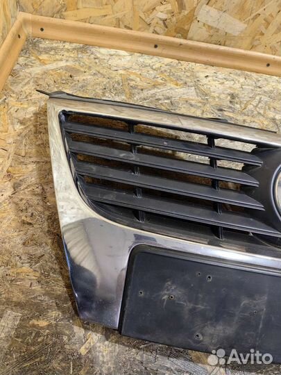 Решетка Радиатора Пассат Б6