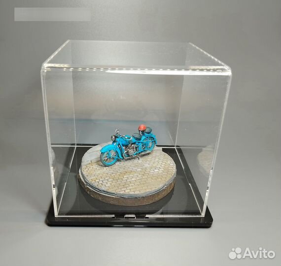 Модель мотоцикла М-72