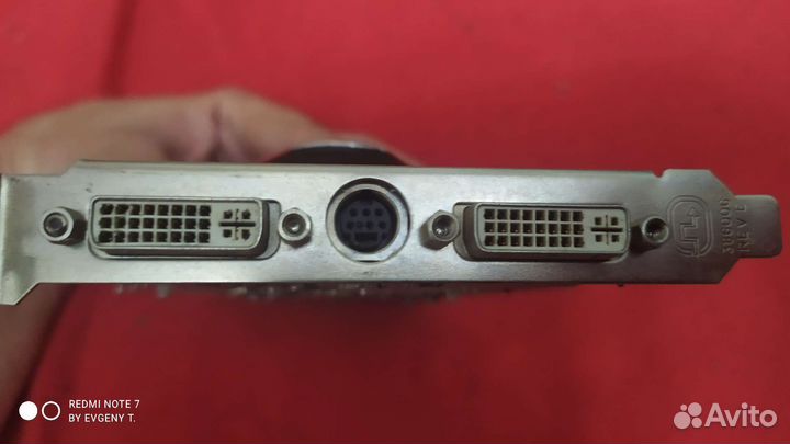 Видеокарта (есть переходник на vga)