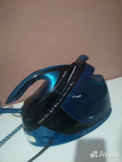 Паровой утюг Philips