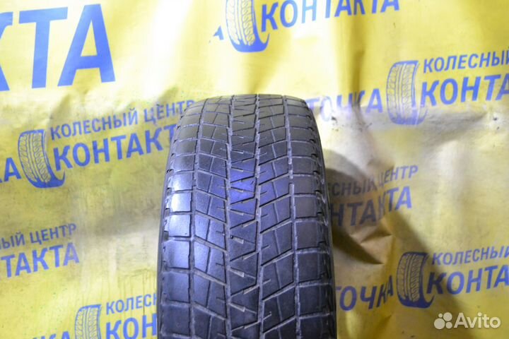 Bridgestone Blizzak DM-V1 235/65 R17