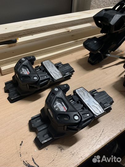 Крепления для горных лыж Fischer Attack 13