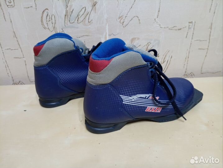 Лыжные ботинки 39 размер