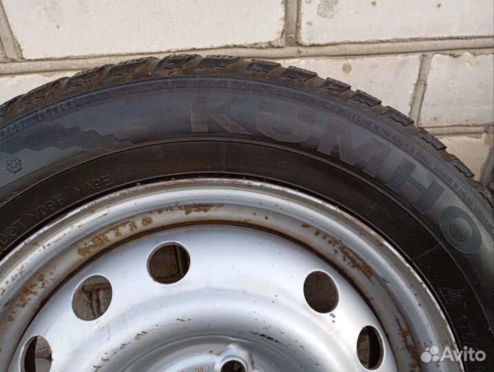 Kumho I'Zen KW22 175/65 R14 82T