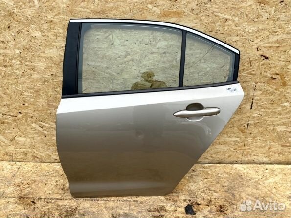 Дверь задняя левая Toyota Corolla E210