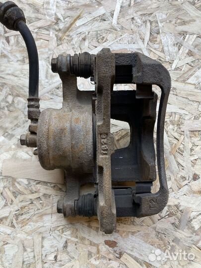 Суппорт передний правый Chevrolet Aveo T250 Разбор