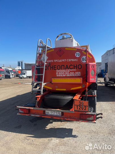 Полуприцеп бензовоз ГрАЗ ППЦ-96231-0000010-08, 2015