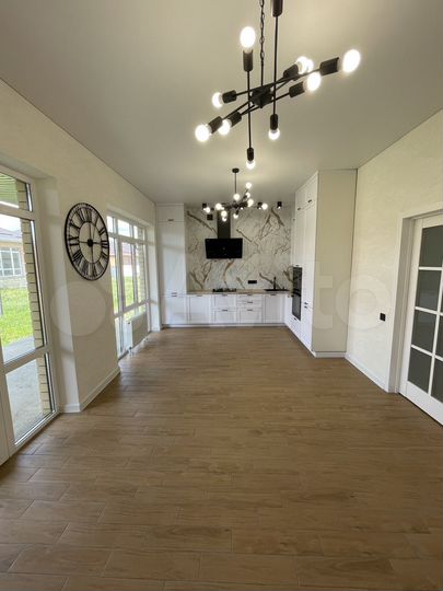 Коттедж 112 м² на участке 6 сот.