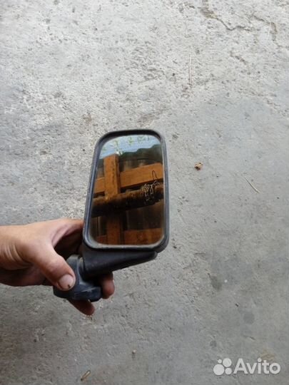 Зеркала на ниву