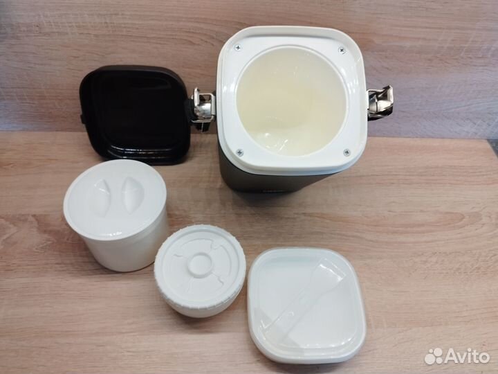 Термос, ланч-бокс, термоконтейнер bekker