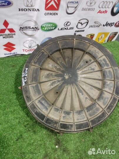 Корпус воздушного фильтра Audi 100 C44 1.8 1987