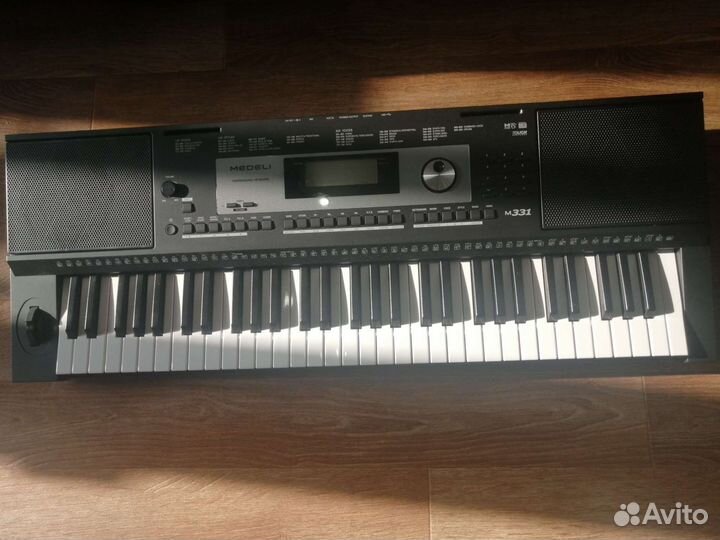 Синтезатор medeli m331+педаль