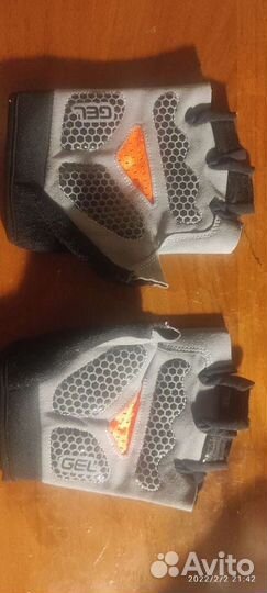 Велосипедные перчатки