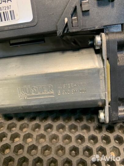 Мотор стеклоподъемника задний правый Bentley