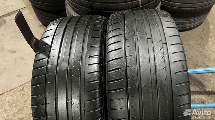 Michelin Pilot Sport 4 225/40 R18 92Y