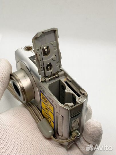 Sony DSC-S650. Фотоаппарат