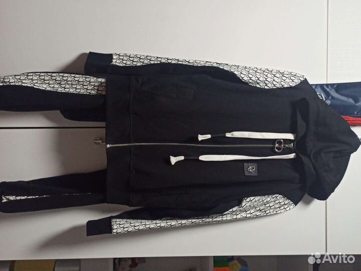 Спортивный костюм женский