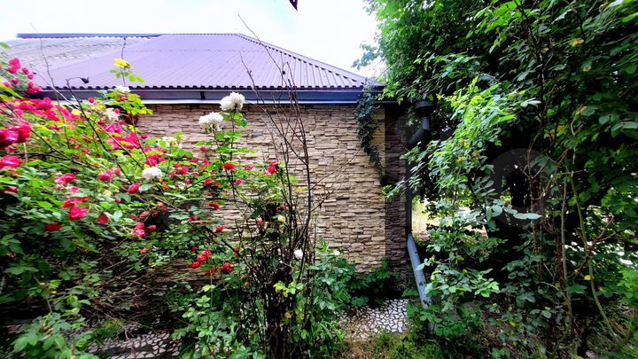 Дом 91,7 м² на участке 2,8 сот.