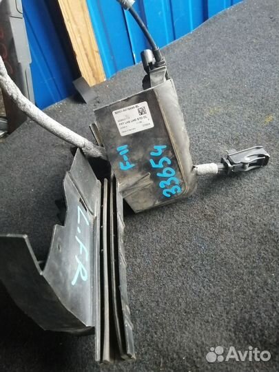 Замок двери передней левой Ford Focus 3