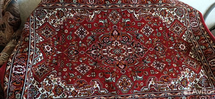 Продам ковер жаккардовый двухполотный 150*225