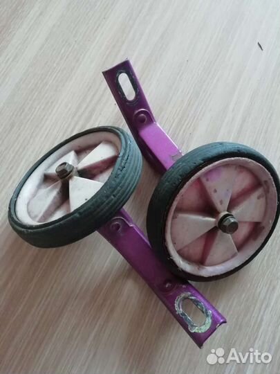 Колеса боковые для велосипеда