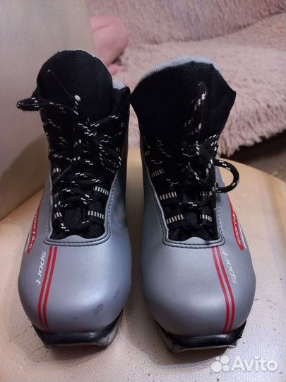 Лыжные ботинки 36размер