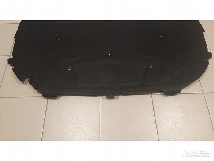 Шумоизоляция капота audi A4 B8