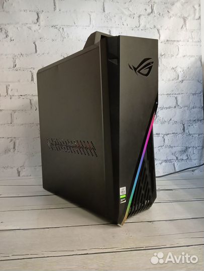 Фирменный игровой пк от Asus