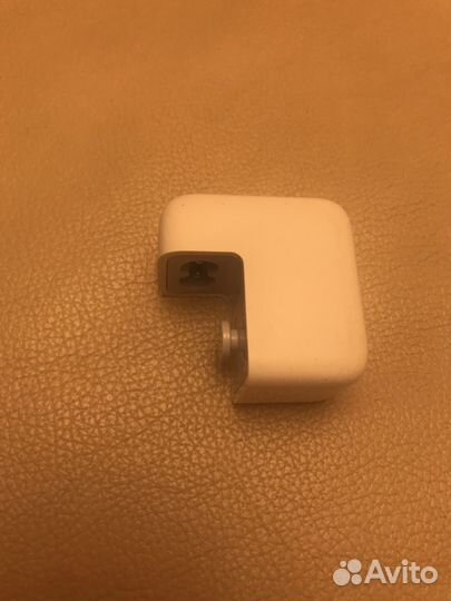 Блок питания на iPhone/iPad