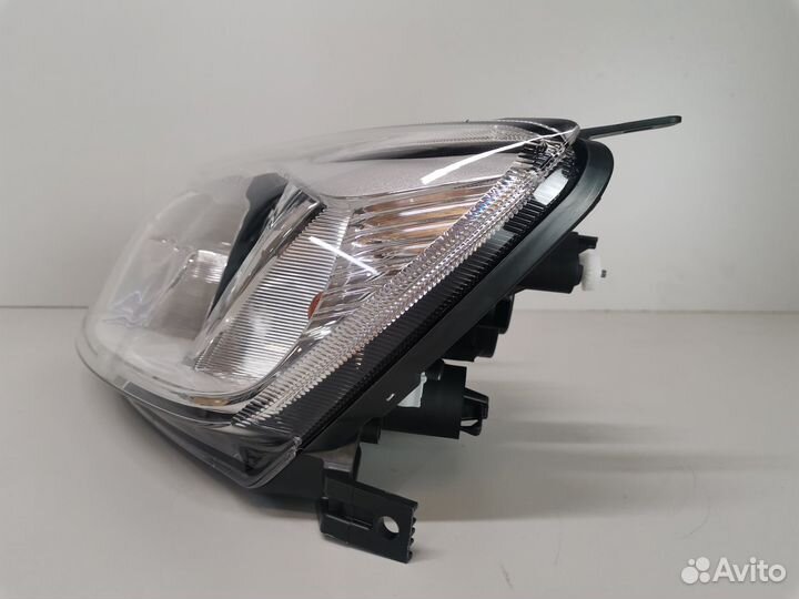 Фара левая LADA Granta 2190 2011-2015