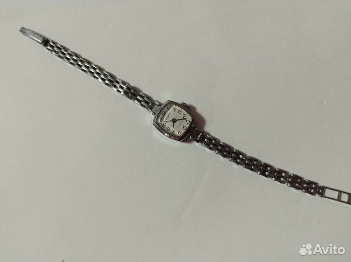 Часы механические