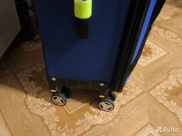 Дорожная сумка на колесиках