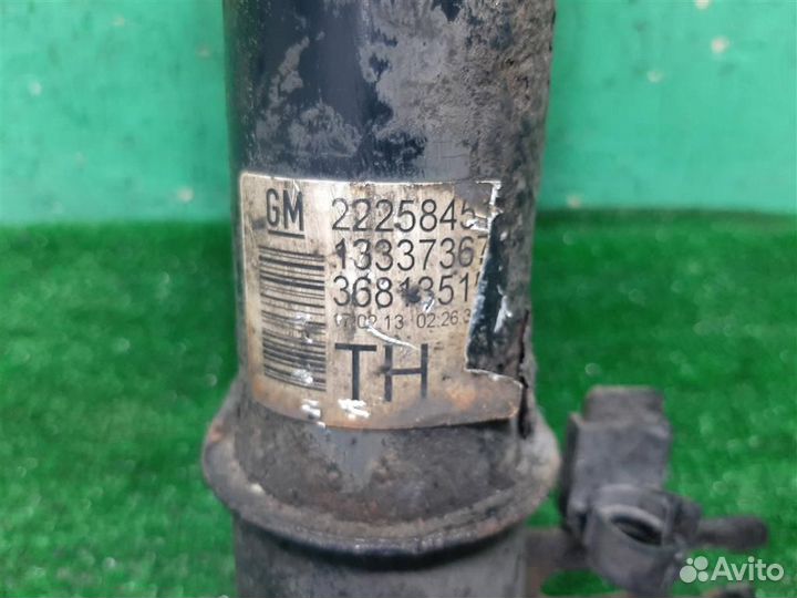 Стойка амортизатора передняя левая Opel Meriva B