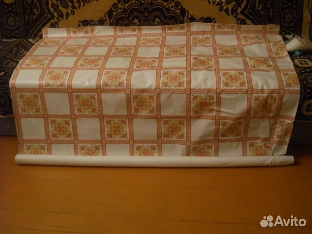 Штора и сидение в ванную и клеёнка