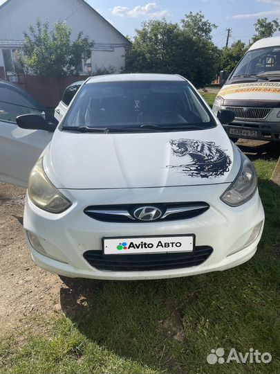 Hyundai Solaris 1.6 AT, 2013, 318 310 км