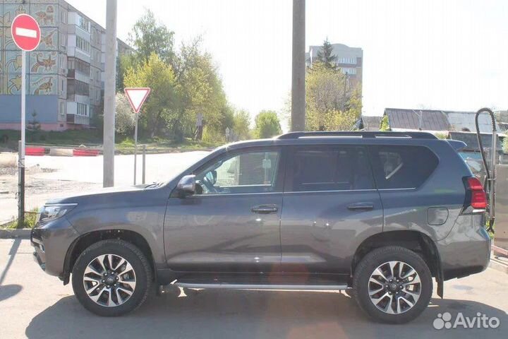 Toyota Land Cruiser Prado 2.8 AT, 2022, 1 900 км