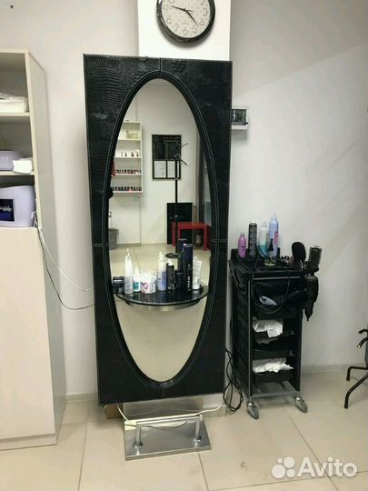 Парикмахерское зеркало