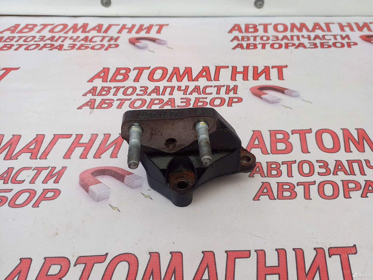 Кронштейн двигателя правый Киа Соул 2 PS 13-19