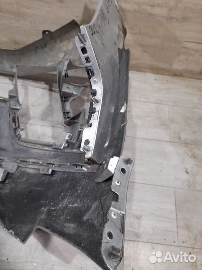 Передний бампер Peugeot Traveller С 2016 Года