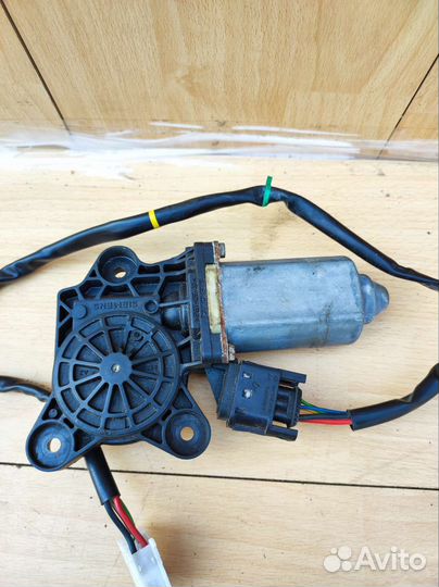 Мотор стеклоподъемника Мерс W220 передний левый