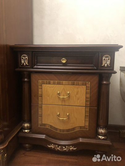 Тумба из массива