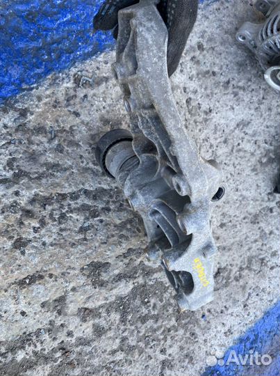 Кронштейн навесного оборудования Citroen C-Elysee