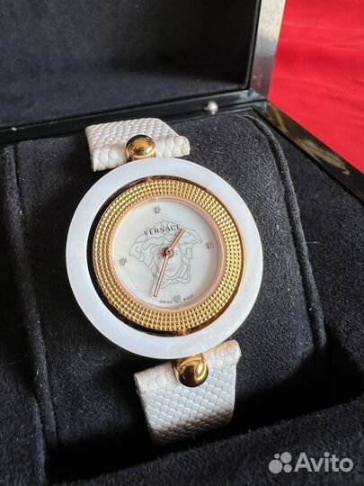 Часы Versace