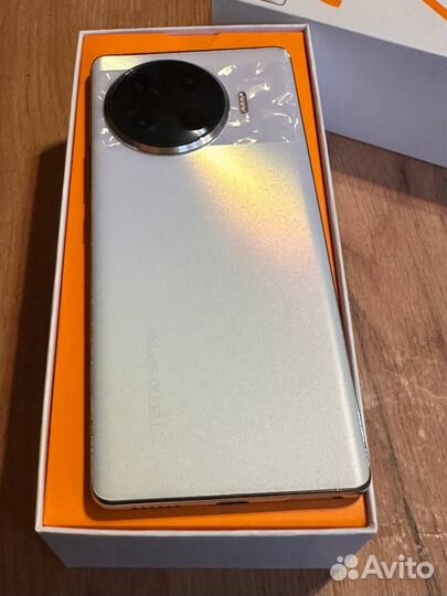 TECNO Spark 20 Pro+, 8/256 ГБ