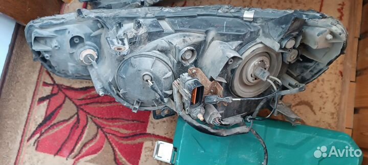 Передние фары lancer 10