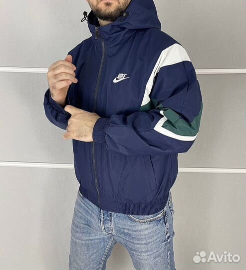 Весенняя куртка nike