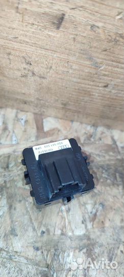 Кнопка аварийной сигнализации Audi A6 C7