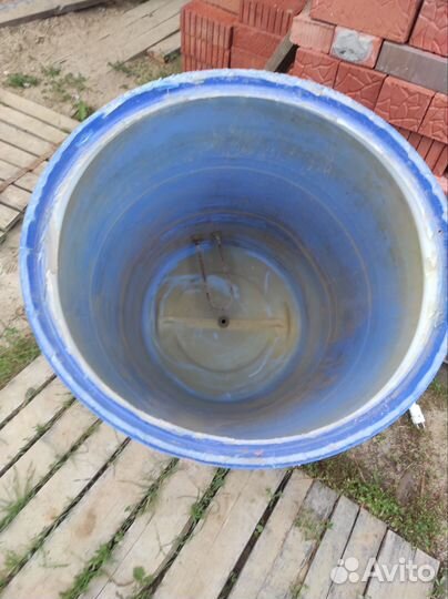 Бочки пластиковые бу 227 литров